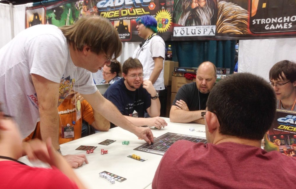 Geoff Engelstein teaches Dice Duel at Gen Con