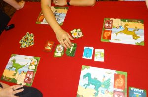 Velociraptor! Cannibalism! game in play