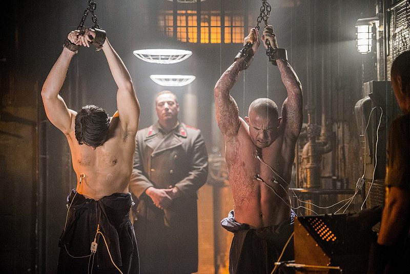 DC's Legends of Tomorrow -- "Fail-Safe" -- Image LGN105b_0114b.jpg -- Pictured (L-R): Brandon Routh as Ray Palmer/Atom and Dominic Purcell as Mick Rory/Heat Wave -- Photo: Diyah Pera/The CW -- �© 2016 The CW Network, LLC. All Rights Reserved.