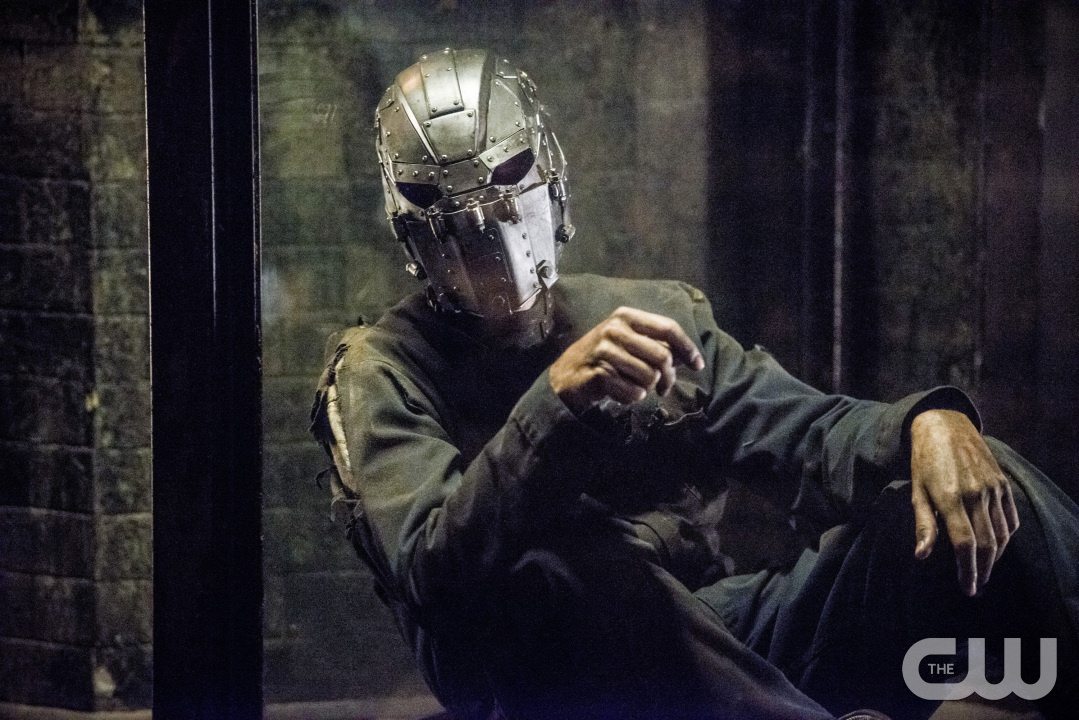 The Flash -- "Escape From Earth-2" -- Image FLA214a_0171b -- Pictured: Man in the Iron Mask -- Photo: Diyah Pera/The CW -- Ã?Â&copy; 2016 The CW Network, LLC. All rights reserved.