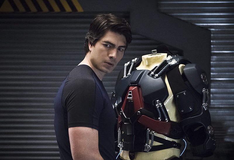 DC's Legends of Tomorrow -- "Blood Ties" -- Image LGN103A_0010b.jpg -- Pictured: Brandon Routh as Ray Palmer/Atom -- Photo: Cate Cameron/The CW -- Ã?Â&copy; 2016 The CW Network, LLC. All Rights Reserved