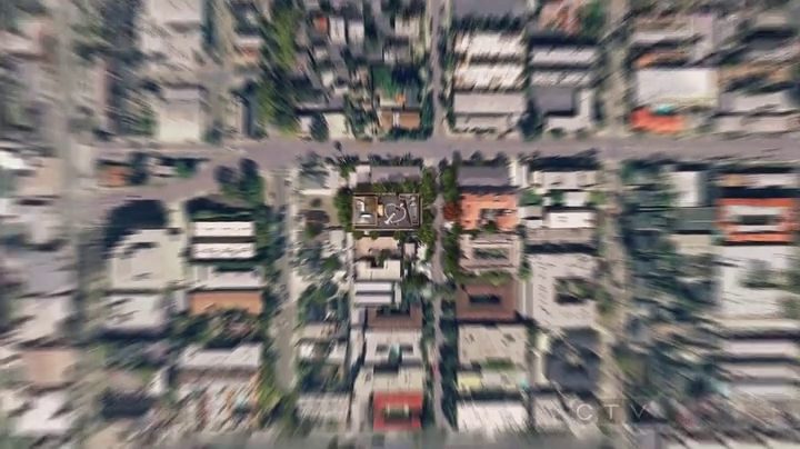 The Flash -- "Escape From Earth-2" -- Image FLA214a_0277b -- Pictured (L-R): Zoom and Grant Gustin as The Flash -- Photo: Diyah Pera/The CW -- Ã?Â&copy; 2016 The CW Network, LLC. All rights reserved.