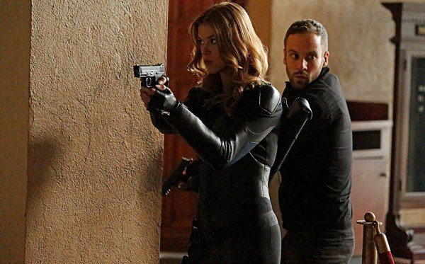 Bobbi & Hunter's last mission with the team, image via ABC/Marvel Entertainment