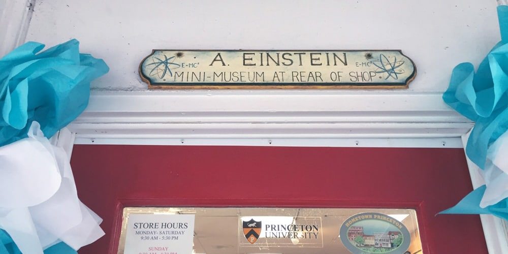 MuseumSigncrop