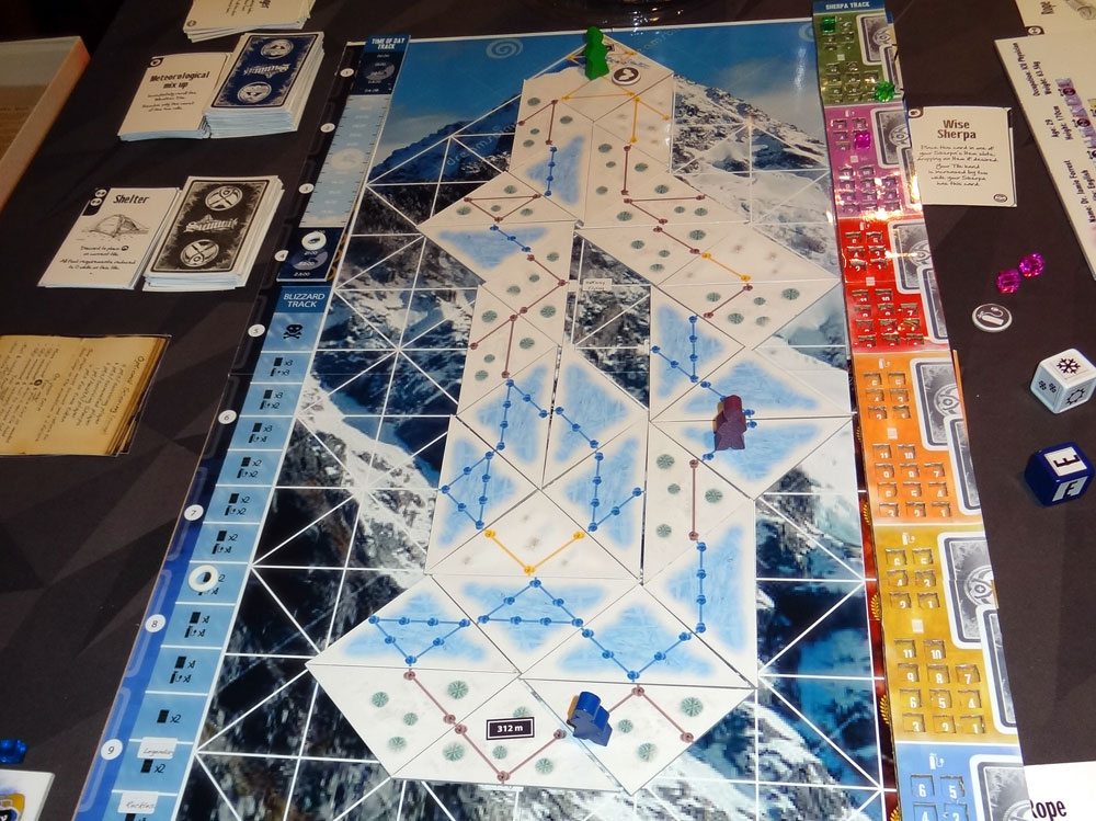 Summit Cooperative Game