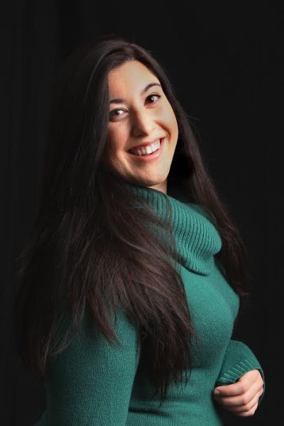 c Eleni Romanias 