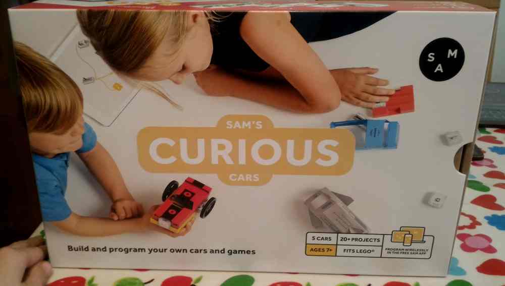 SAM labs Curious Cars box
