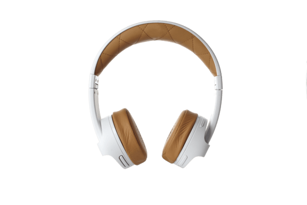 Impulse Wireless Headphones \ image: Zagg