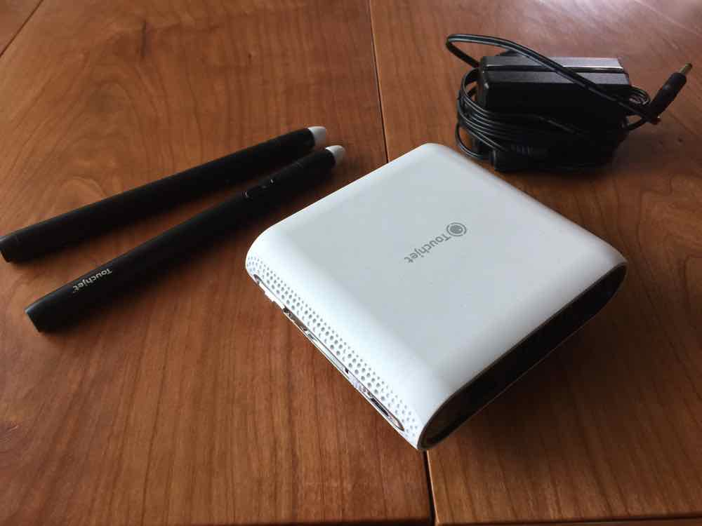 Turn Your Table Top Into an Interactive Display with the Touchjet