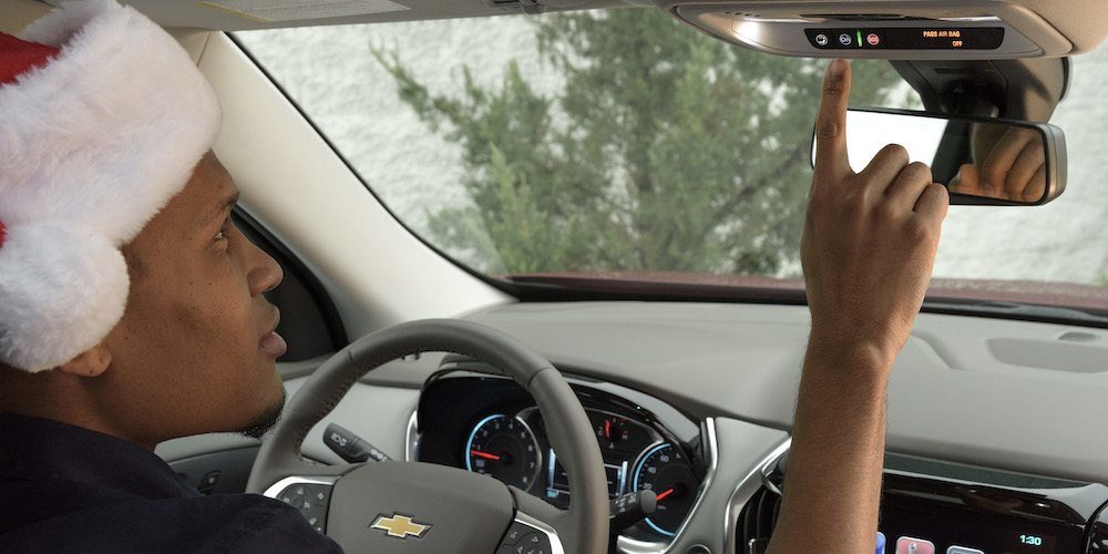 Chevrolet-Onstar-Santa