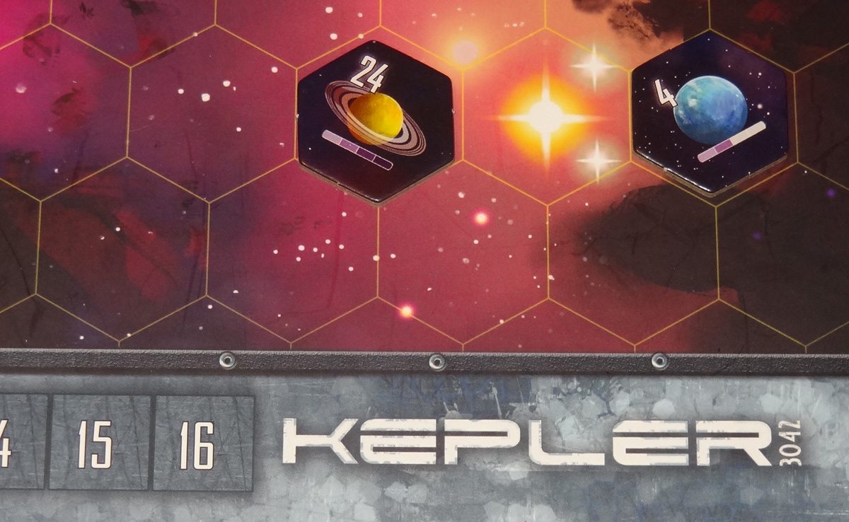 Kepler 3042 tile orientation close-up