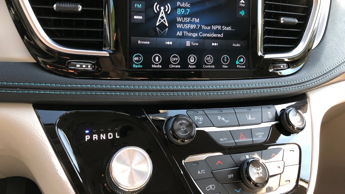 Chrysler-Pacifica-Buttons