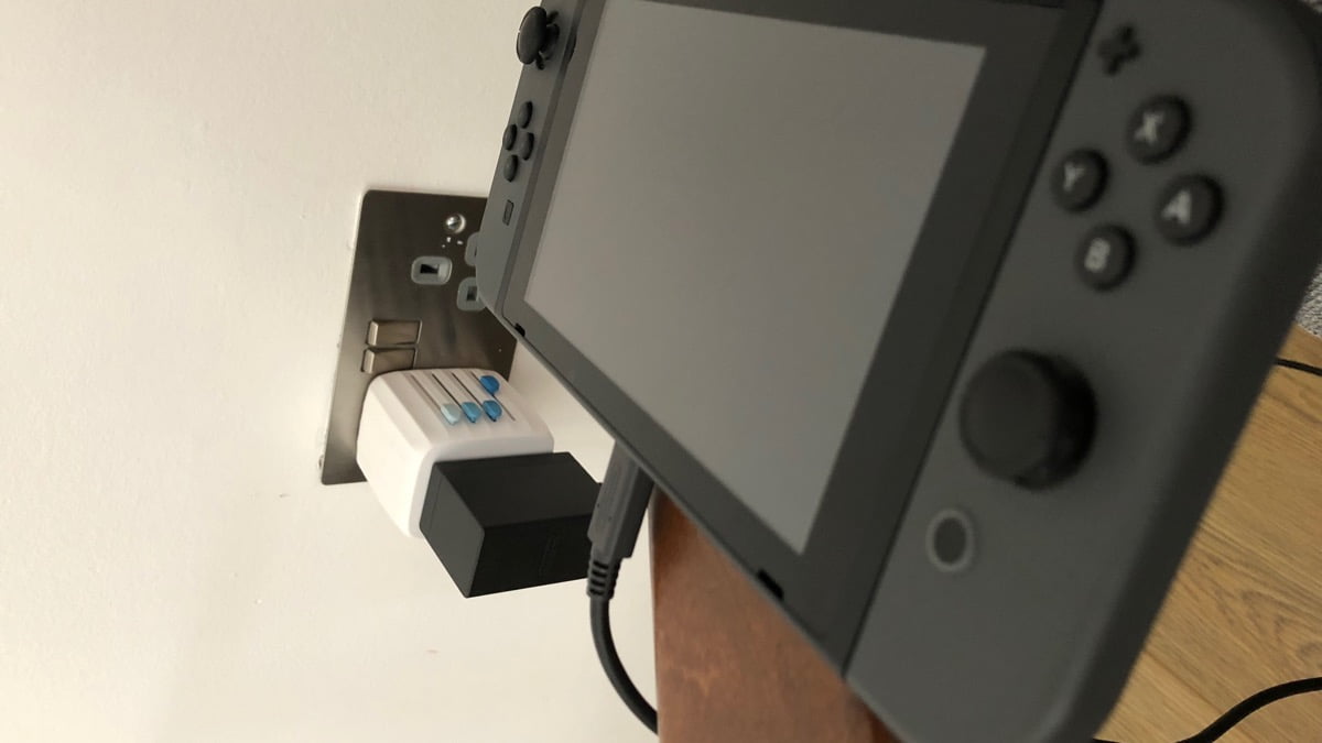 Zendure Passport Travel Adapter