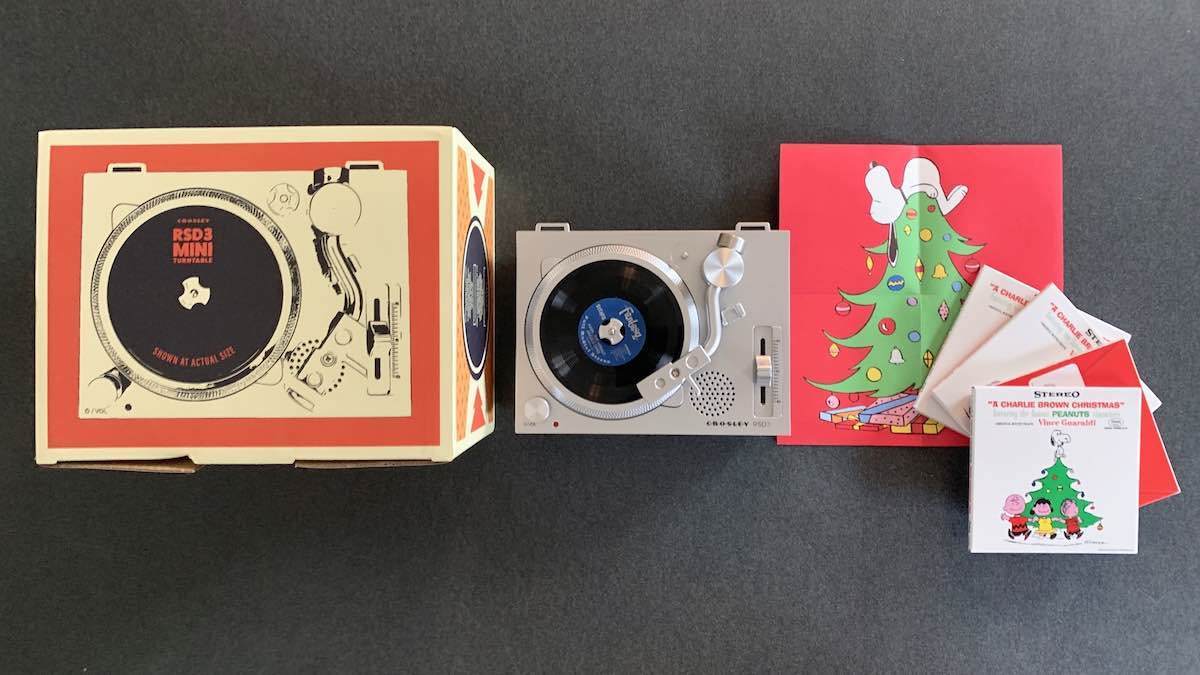 RSD3 Mini Turntable Charlie Brown Christmas