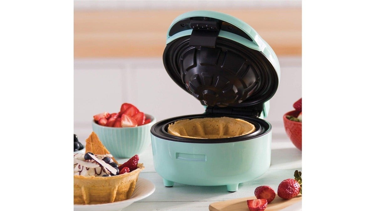 Geek Daily Deals 121219 waffle bowl maker