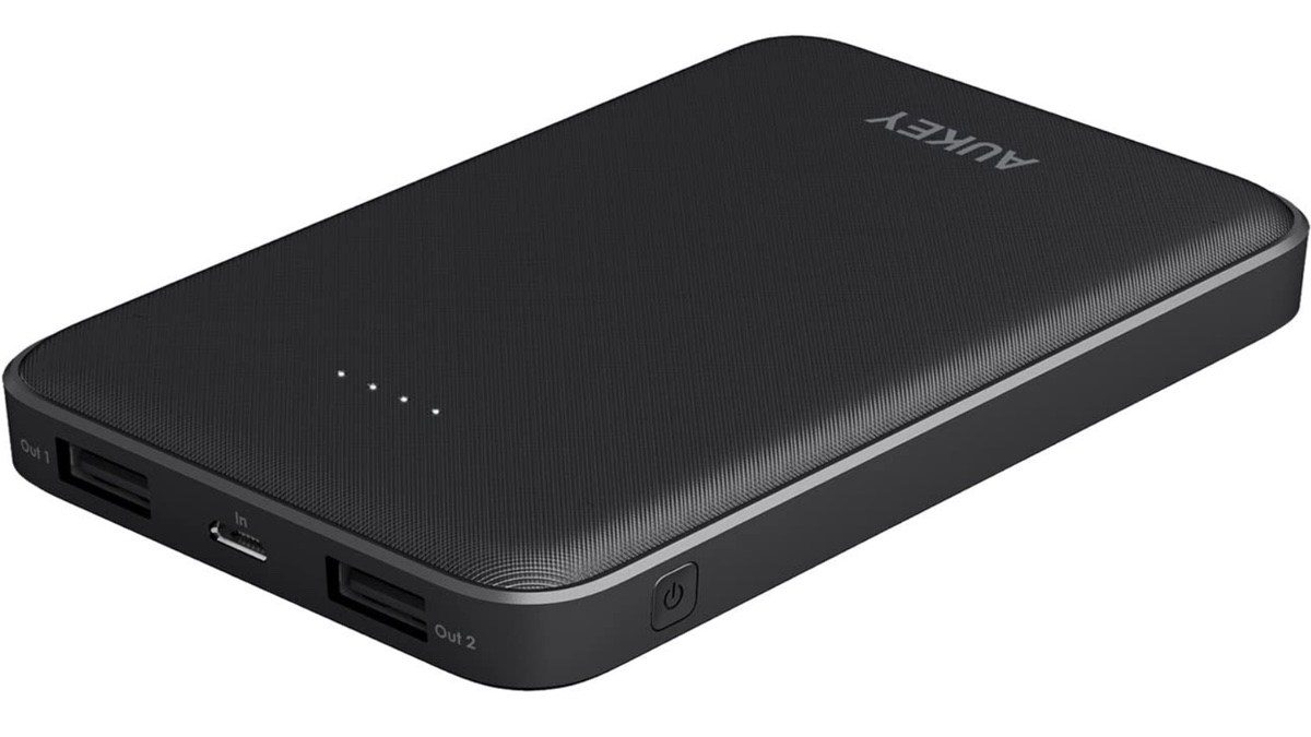 Geek Daily Deals aukey 10000 power bank
