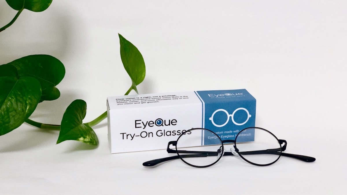 EyeQue Try-On Glasses let users try their new prescription without the high cost.