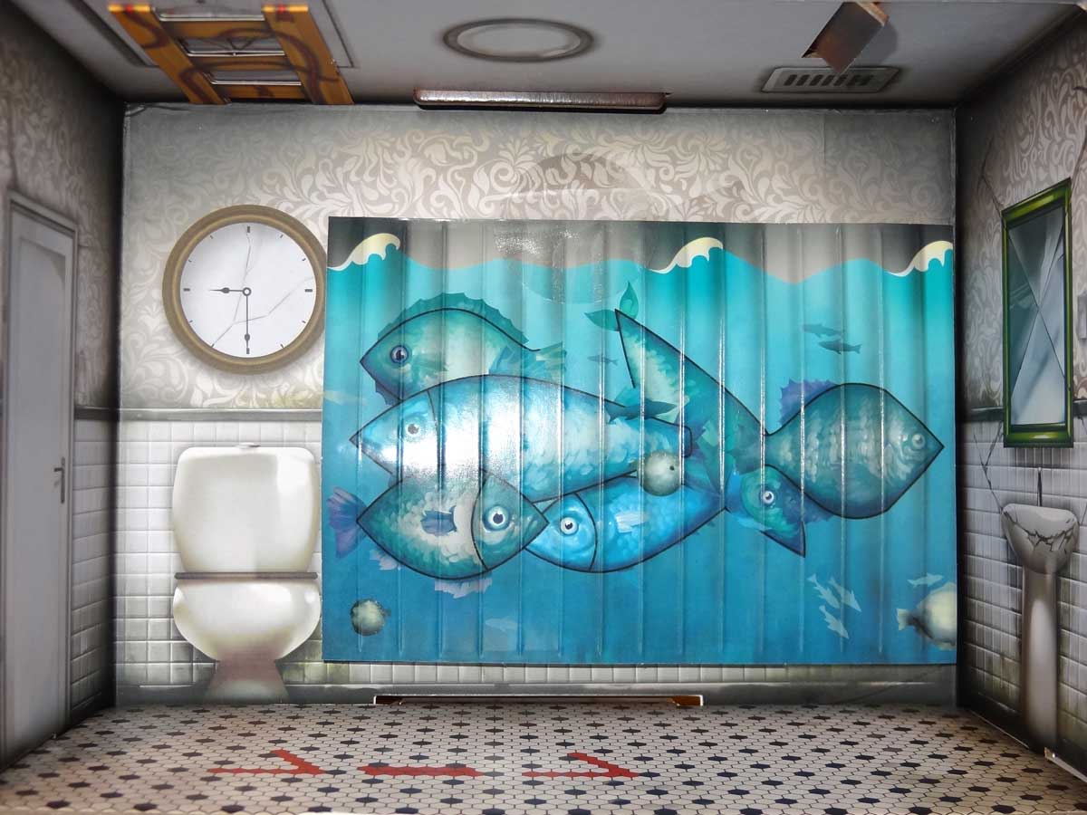 Escape the Room: The Cursed Dollhouse bathroom