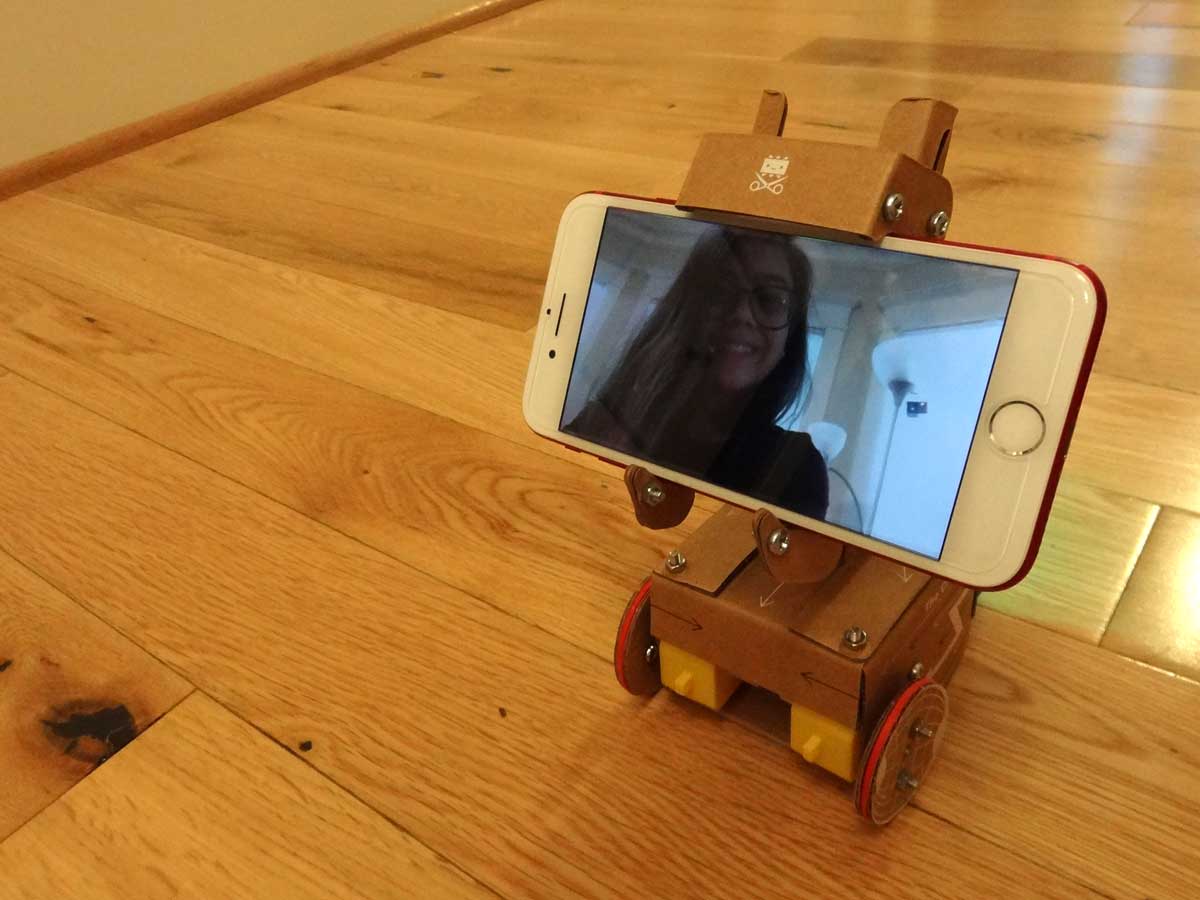 Smartipresence robot