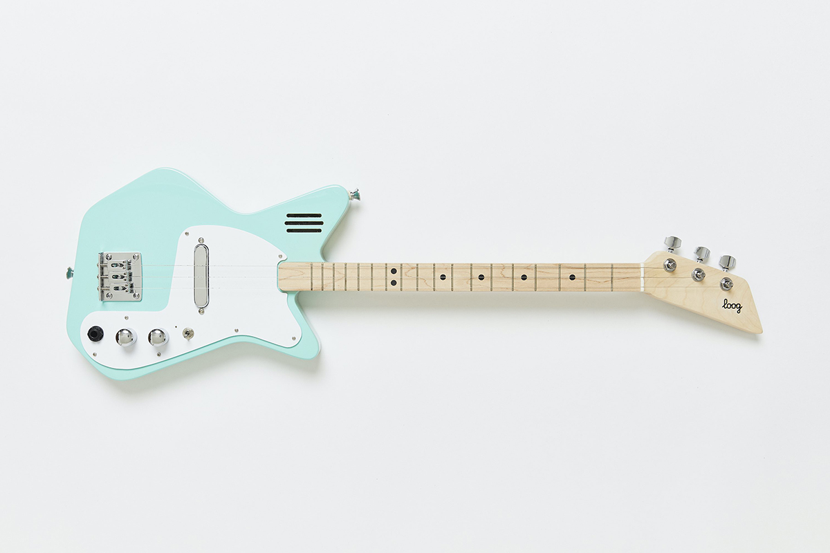 Loog Pro Guitar in green