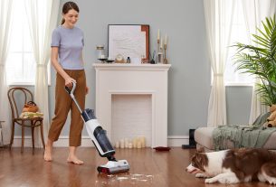 Vacuum, mop and dry floors with a single Roborock Dyad (well-trained dog not included).