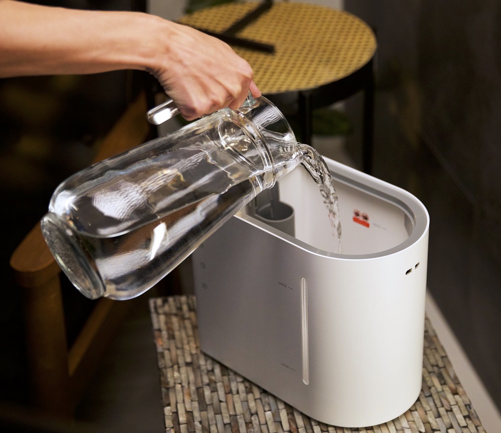 filling humidifier