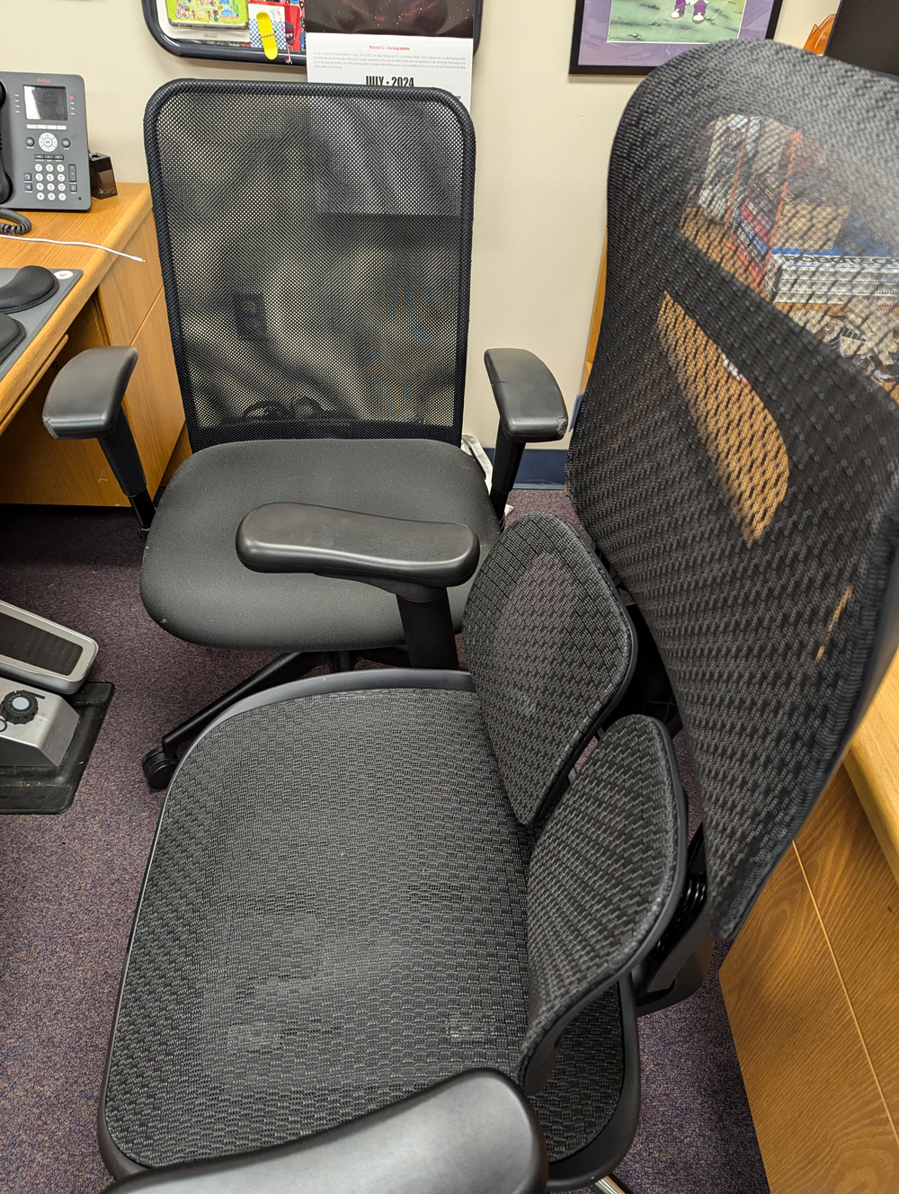 s100 vs old chair